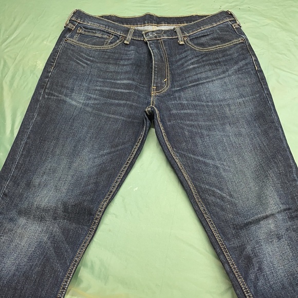 Levi Jeans - Picture 2 of 4